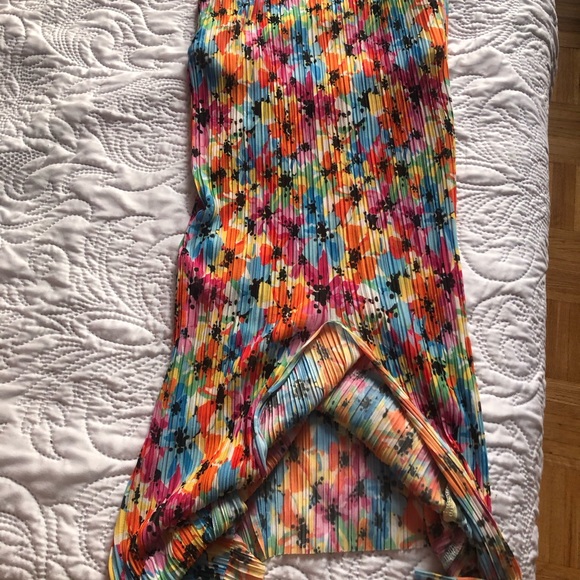 Floral Print Bardot Midaxi Dress - Picture 11 of 11